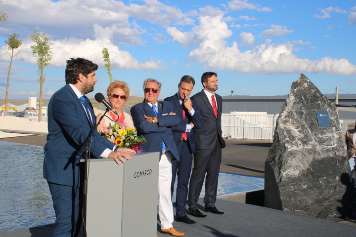Fernando López Miras inaugura las nuevas instalaciones de la empresa Gomarco Descanso S.L. (4)