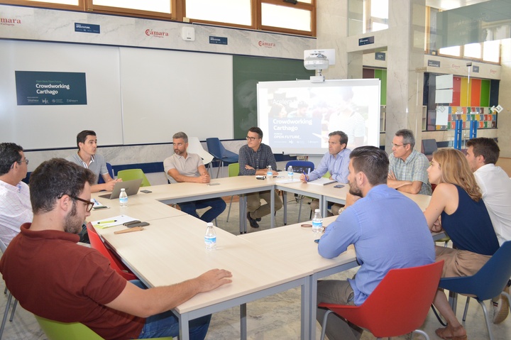Emprendedores de los primeros ocho proyectos seleccionados para el crowdworking Carthago