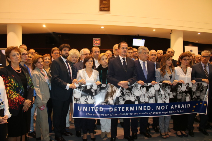 Minuto de silencio en el Parlamento Europeo por el 20º aniversario del asesinato de Miguel Ángel Blanco