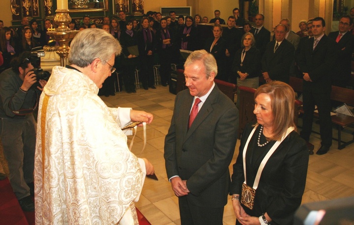 El presidente de la Comunidad fue nombrado padrino de la Coronación Canónica de la Virgen del Carmen