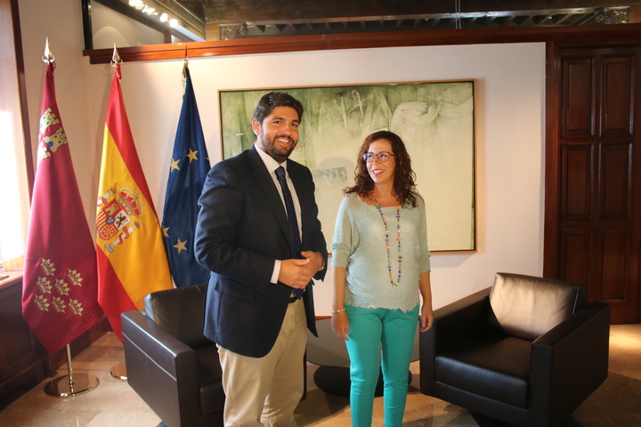 El presidente de la Comunidad se reúne con la alcaldesa de Cartagena, Ana Belén Castejón