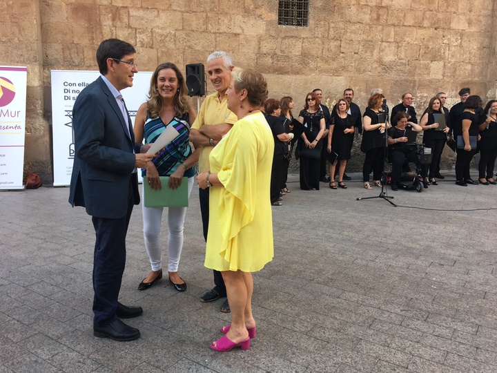 Acto del Día Mundial para la prevención del suic idio en la plaza de Santo Domingo de Murcia