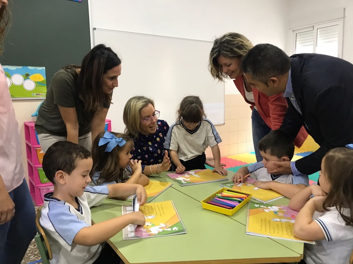 Martínez-Cachá anuncia mejoras educativas para el municipio de Blanca