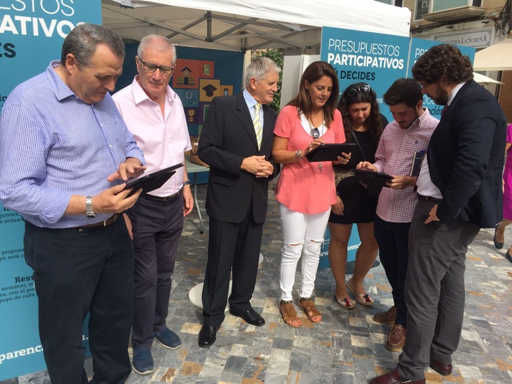 El director general de Deportes, Alonso Gómez, presenta en Cartagena los proyectos de su área que se incluyen en los Presupuestos Participativos