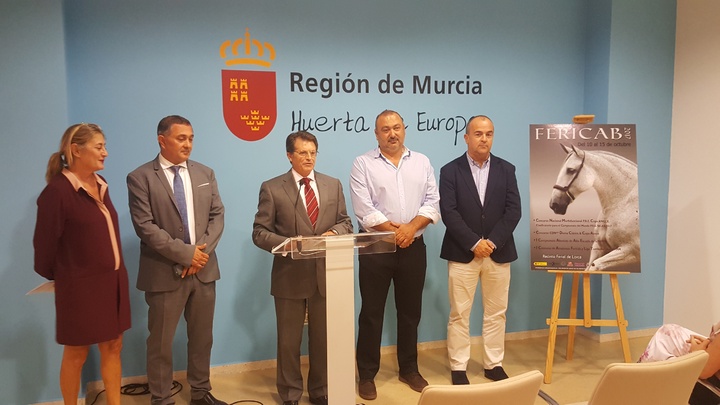 El consejero presenta la feria del Caballo de Lorca que se celebrará del 10 al 15 de octubre