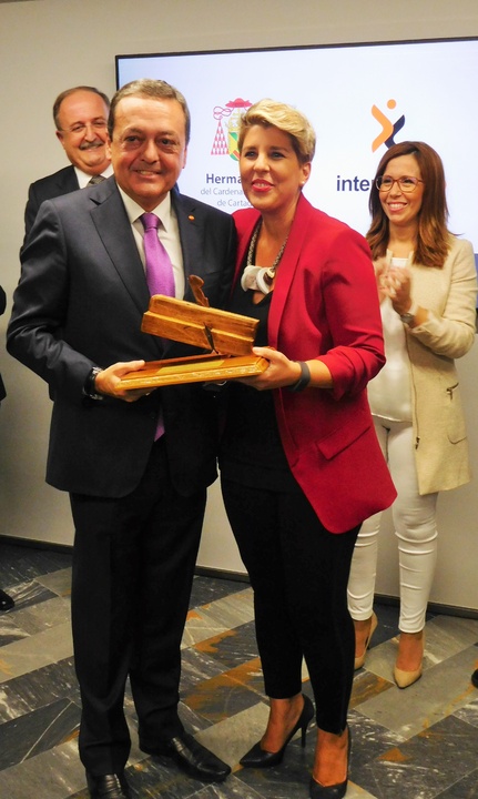 Noelia Arroyo asiste en Cartagena a la primera edición de los Premios Garlopa