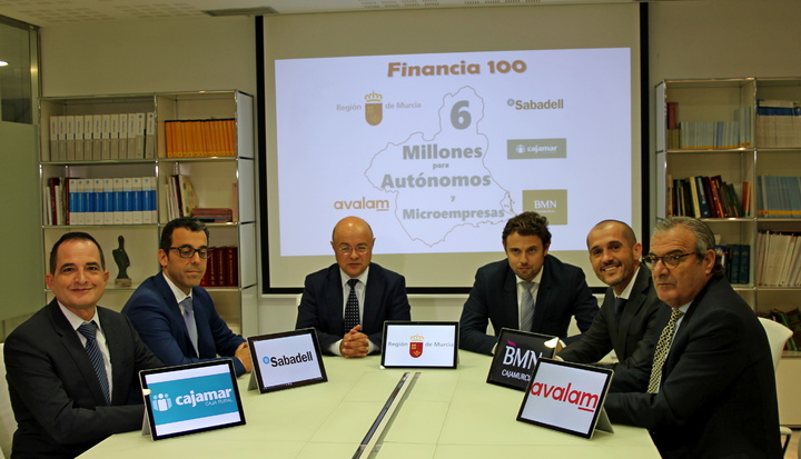 Presentación de las líneas de crédito Financia-100