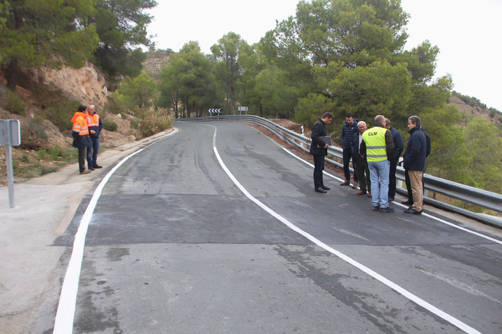 Fomento finaliza las obras de mejora de la carretera que une Alhama con Pliego