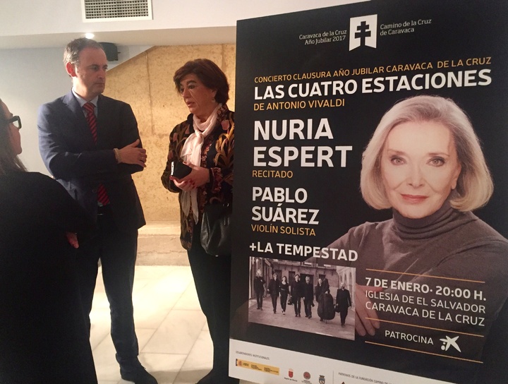 El consejero de Turismo, Cultura y Medio Ambiente, Javier Celdrán, ha presentado la actuación de 'La Tempestad' y Nuria Espert que servirá para clausurar el Año Jubilar 2017 (2)
