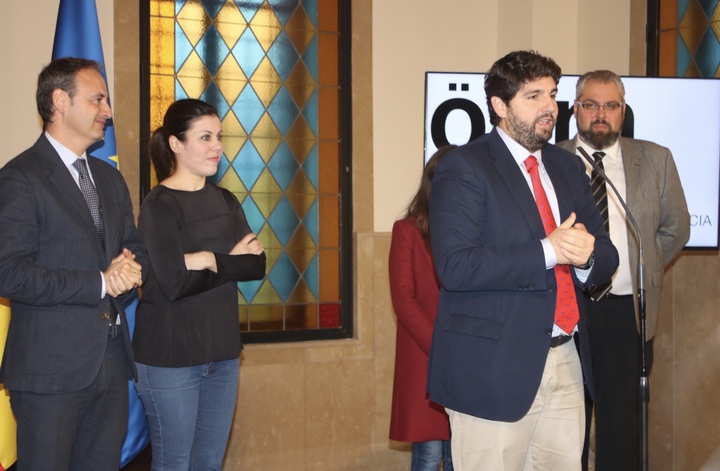 El jefe del Ejecutivo regional recibe a la Orquesta de Jóvenes de la Región de Murcia (2)