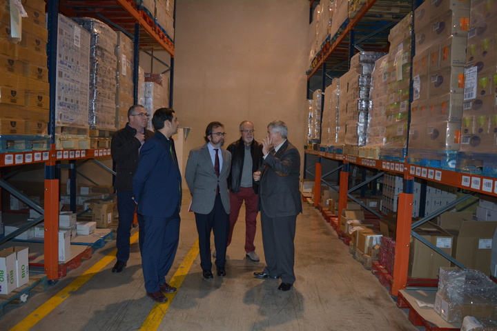 El consejero Pedro Rivera visita las empresas de transporte Suditrans y DHL Murcia (1)