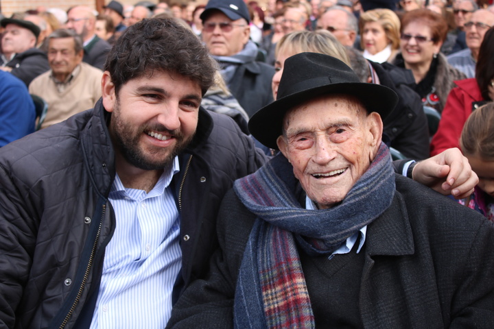 Fernando López Miras asiste al XXX Encuentro de Cuadrillas y Fiesta de las Pelotas de Patiño (2)