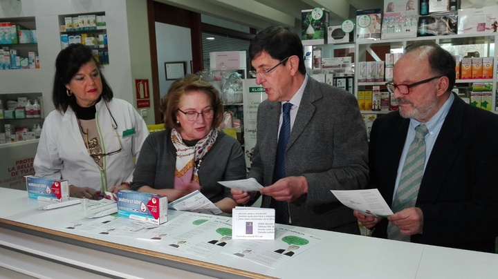 Presentación de la venta del test del Virus de Inmunodeficiencia Adquirida en farmacias