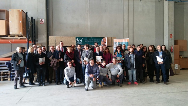 Visita a las instalaciones de la empresa de inserción 'Isol Mobiliario y Stands'