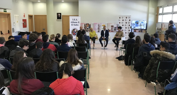 Un cómic para difundir las políticas de ahorro de agua entre los escolares de la Región