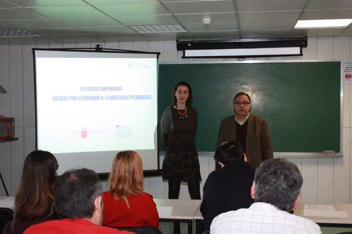 La Comunidad celebra un seminario para prevenir riesgos laborales en espacios confinados (2)