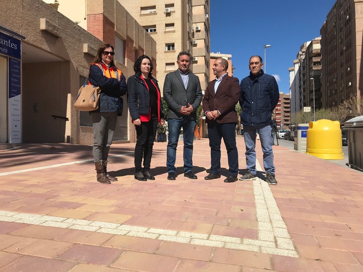 Fomento concluye en Lorca las aceras de la Alameda de Cervantes desde el Óvalo hasta las vías del tren para facilitar el tránsito en Semana Santa