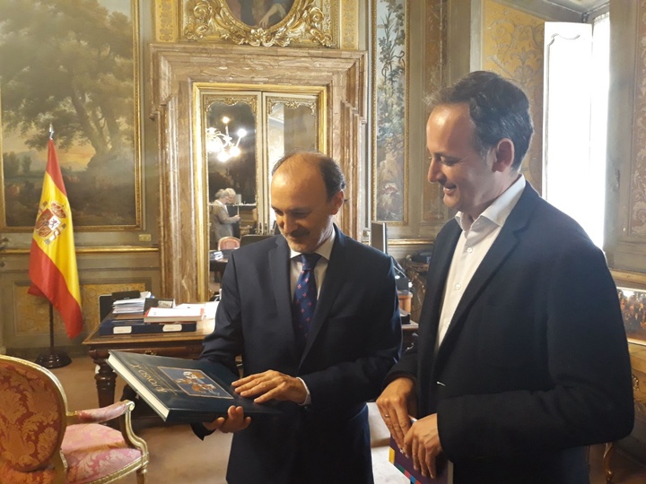 Celdrán mantiene un encuentro de trabajo con el embajador español Roma para abrir nuevas vías de promoción de la Región