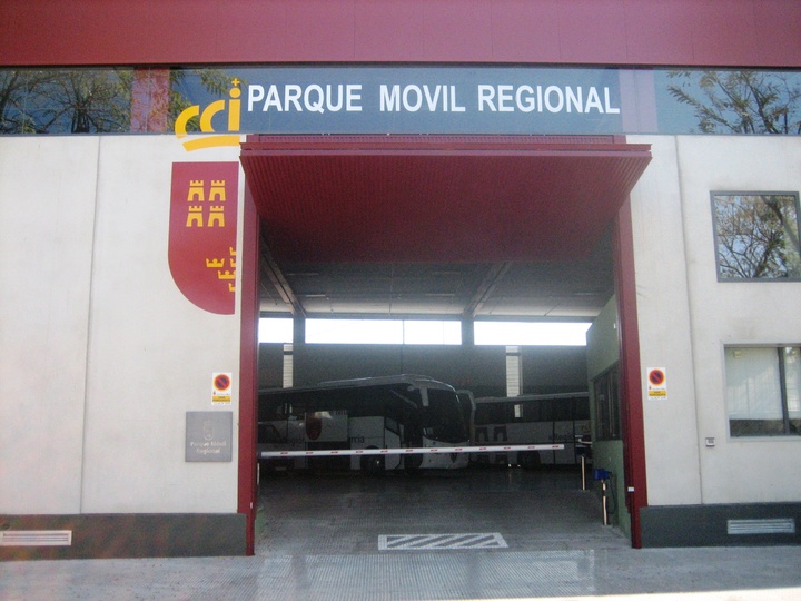Entrada del Parque Móvil Regional