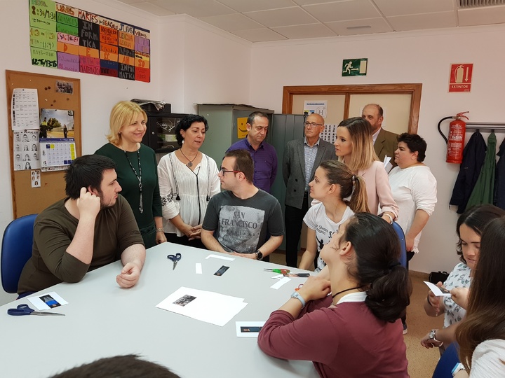 Visita al Centro de Día de la asociación Asido Cartagena