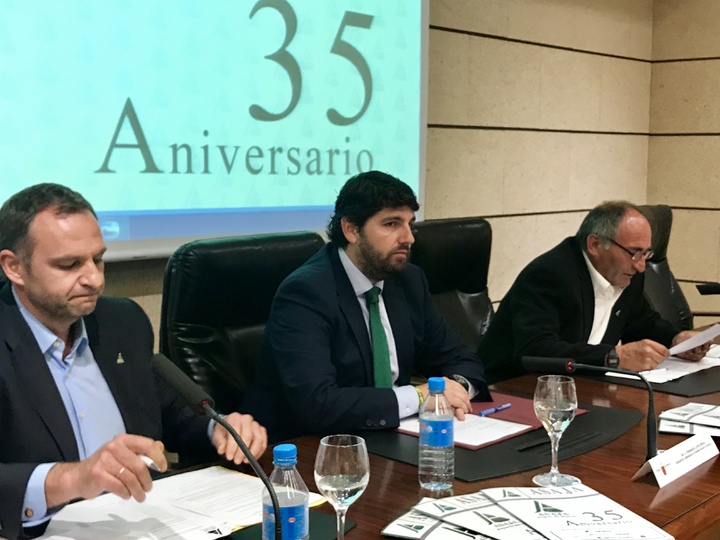Clausura de la Asamblea General Extraordinaria de ADEA-ASAJA (2)