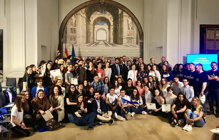 Entrega de los diplomas del concurso Euroscola