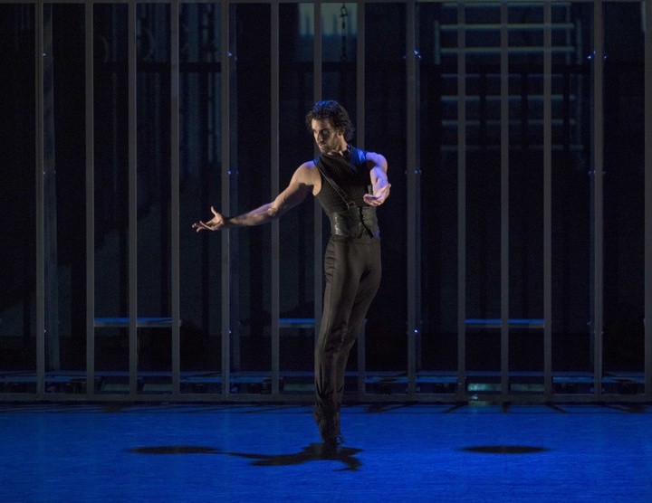 Josué Ullate, bailarín principal del Víctor Ullate Ballet