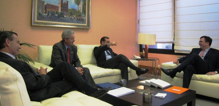 Reunión del consejero de Obras Públicas, Vivienda y Transportes y el rector de la Universidad Politécnica de Cartagena
