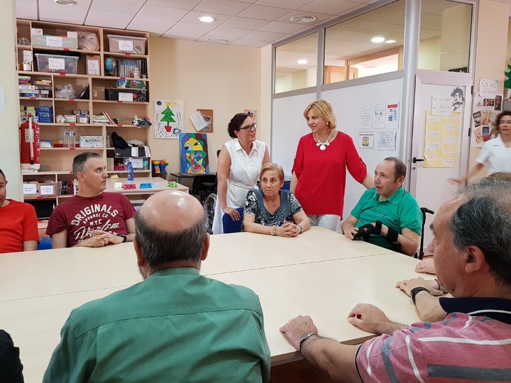 La Comunidad ampliará en cinco plazas la atención a personas con daño cerebral en Integra