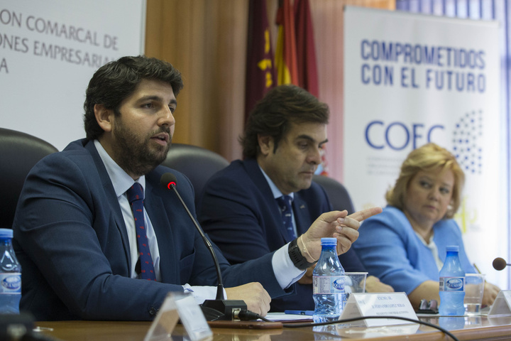 El presidente de la Comunidad, Fernando López Miras, clausura la Asamblea General Ordinaria de Confederación Comarcal de Organizaciones Empresariales de Cartagena (2)