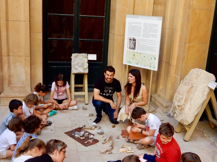 Los museos enseñan a los niños la historia y la cultura de la Región de Murcia en sus talleres de verano