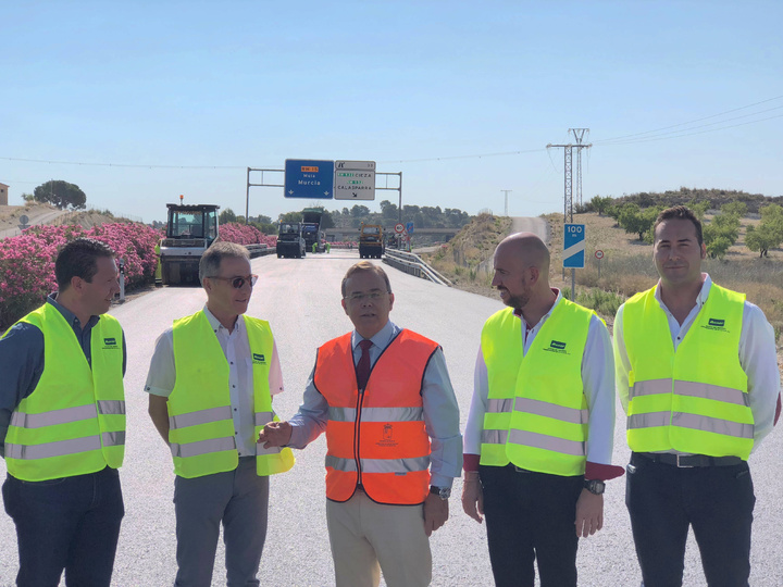 Obras de refuerzo del firme en la Autovía del Noroeste