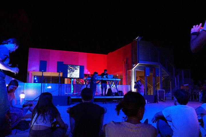 El escritor Lujo Berner y el músico Jazznoize en la sesión del pasado jueves