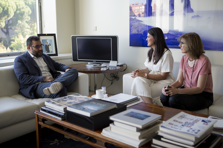 La consejera de Turismo y Cultura se reúne con el responsable de Acción Cultural Española