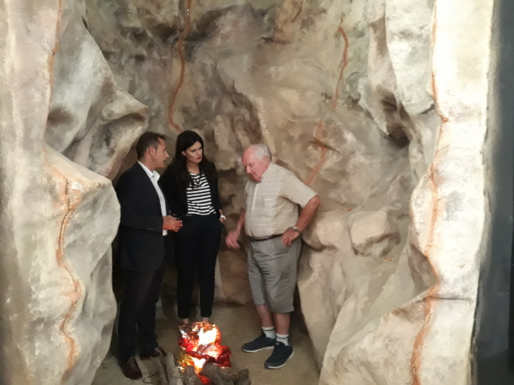 Presentación de los hallazgos de las excavaciones de la 'Sima de las Palomas del Cabezo Gordo'