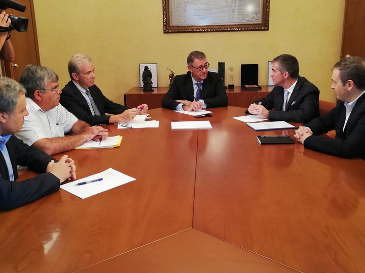 Asistentes a la reunión de la Confederación Hidrográfica del Segura
