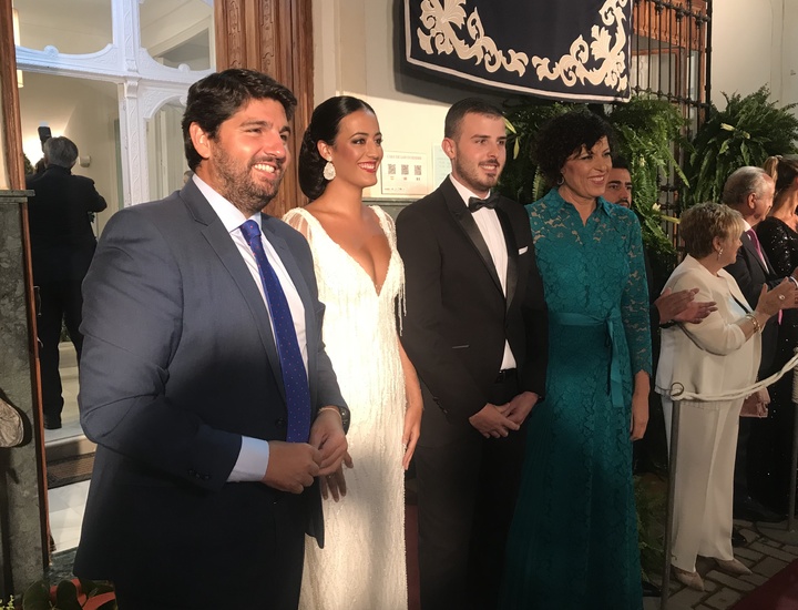 López Miras asiste a la gala 'Baile de la Reina' de Puerto Lumbreras (2)