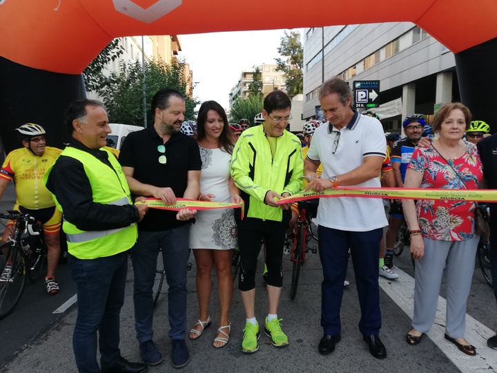 Marcha cicloturista del hospital general universitario Reina Sofía