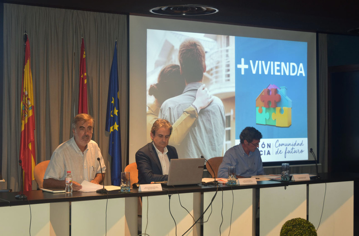 Las ayudas del Plan de Vivienda generarán alrededor de 3.000 empleos en la Región de Murcia