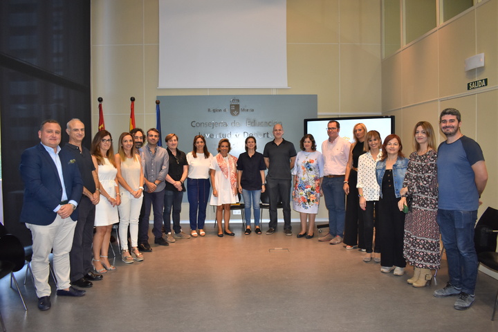 16 profesores de la Región, nominados a mejor docente en los premios nacionales Educa Abanca