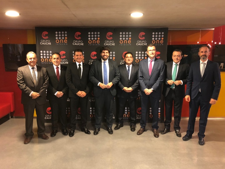 López Miras asiste a la XX Convención de l Grupo Caliche-One Telecom