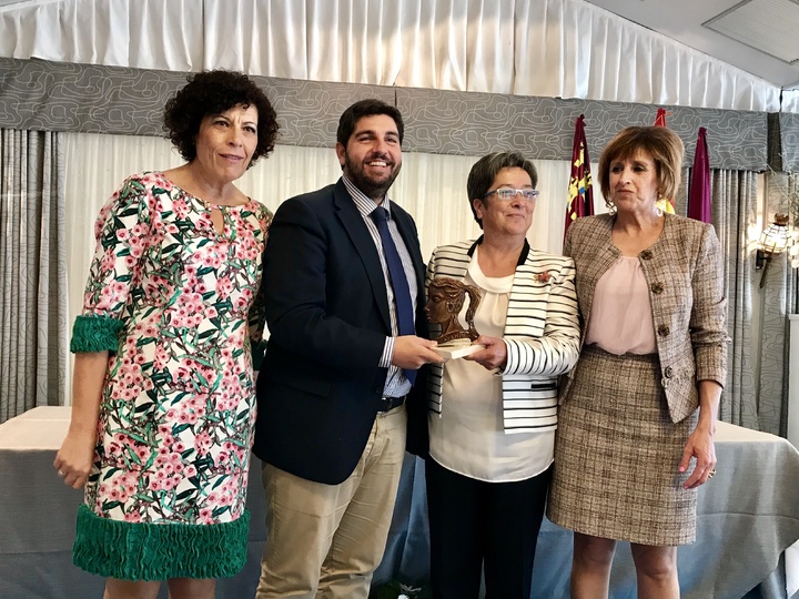 El presidente de la Comunidad, Fernando López Miras, clausura la jornada 'Mujer rural, actora de la economía circular'