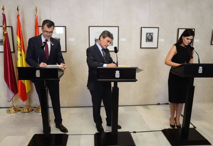 Firma del protocolo para la recuperación del Yacimiento de San Esteban