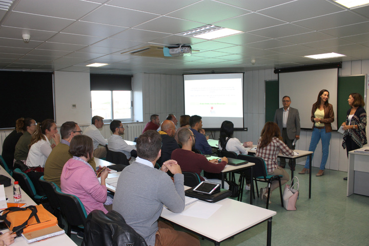 Seminario para evitar accidentes al manipular cargas
