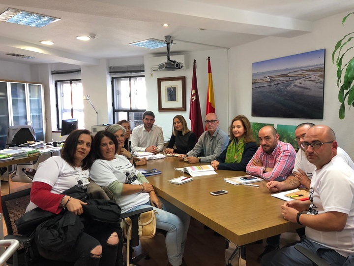 Medio Ambiente expone las líneas estratégicas del 'Plan para la recuperación ambiental de los suelos afectados por la minería' a la Plataforma de Afectados por los Metales