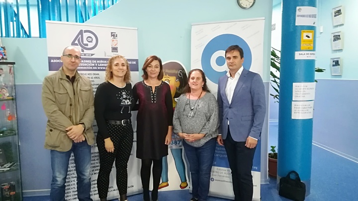 La Comunidad y Aspanpal allanarán la presencia de personas con discapacidad auditiva en cursos del Servicio Regional de Empleo y Formación