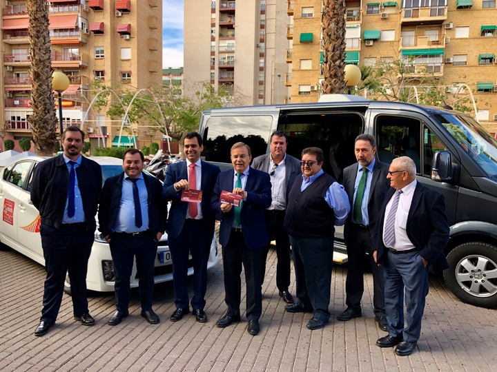 Distintivo regional VTC, Vehículo de transporte con conductor
