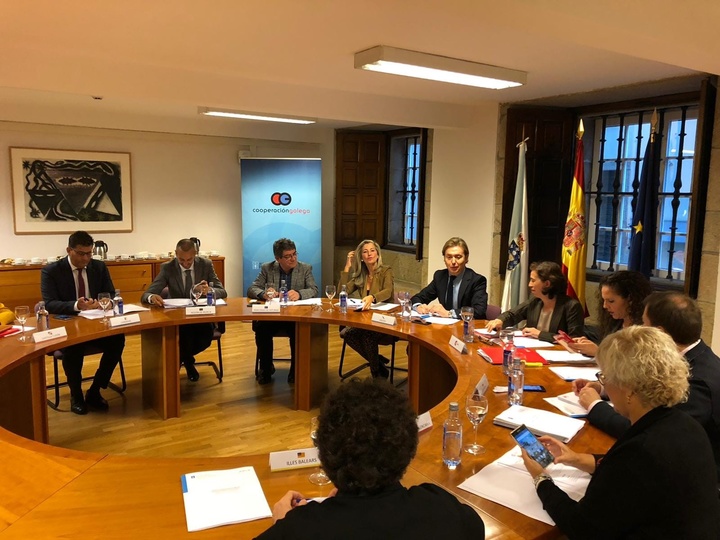 El director general de Unión Europea, Acción Exterior y Cooperación, Manuel Pleguezuelo, durante la reunión celebrada en Santiago de Compostela