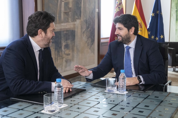 El presidente Fernando López Miras se reúne con el portavoz de Ciudadanos en la Asamblea Regional
