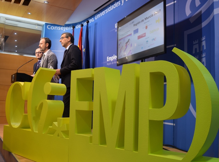 Imágenes de la presentación del Informe GEM sobre emprendimiento en la Región de Murcia (II)